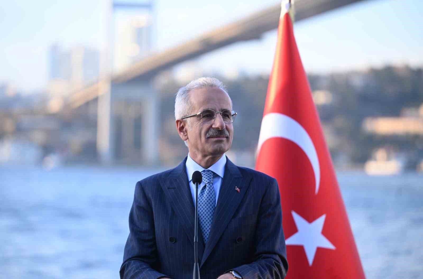 ULAŞTIRMA VE ALTYAPI BAKANI ABDULKADİR URALOĞLU