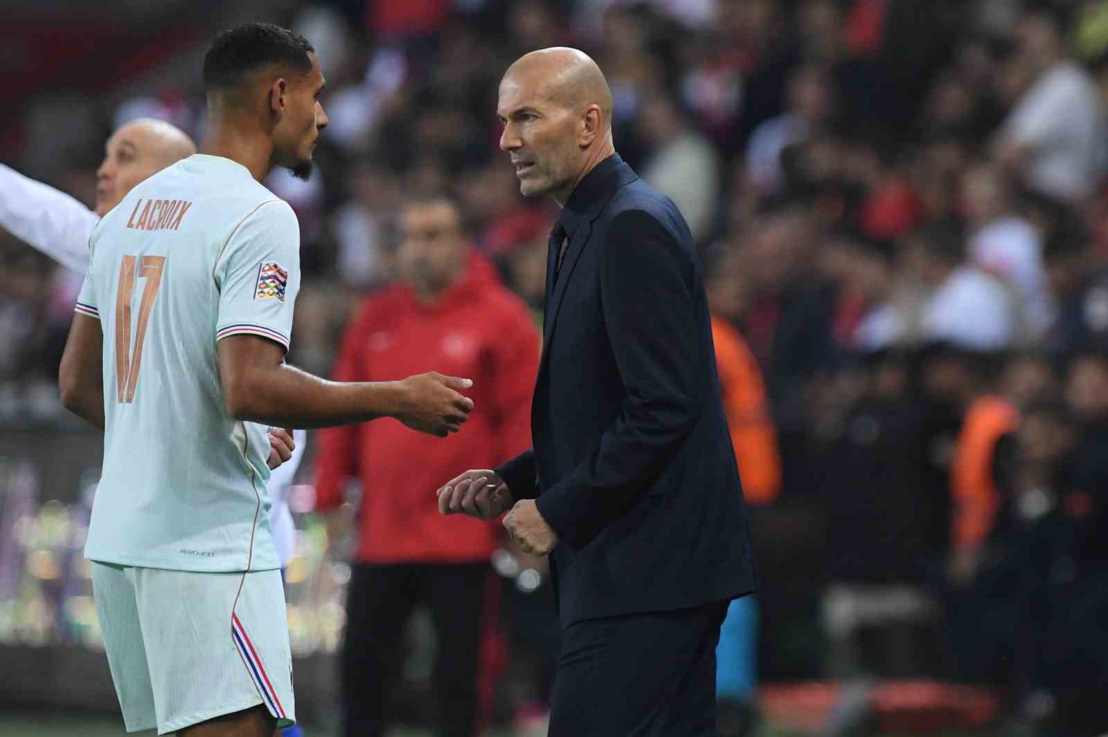 TÜRKİYE A MİLLİ FUTBOL TAKIMI, UEFA ULUSLAR A LİGİ 1. GRUP İLK MAÇINDA KOCAELİ'NDE FRANSA'YA 1-0 MAĞLUP OLDU.