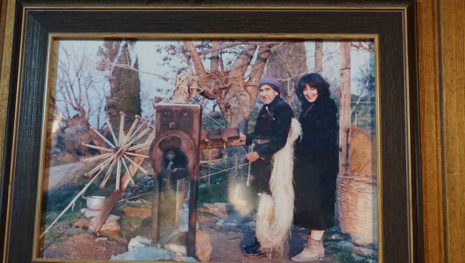 RAİFE BAYSAL VE BABASI