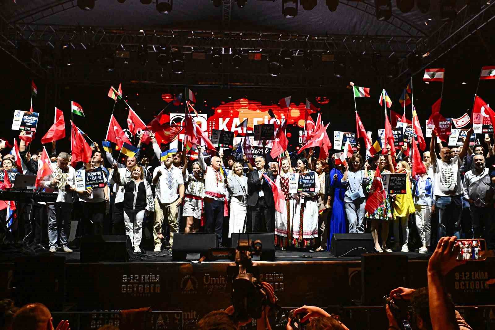 ANTALYA MURATPAŞA BELEDİYESİ’NİN BU YIL 11’İNCİSİNİ DÜZENLEYECEĞİ ULUSLARARASI KALEİÇİ OLD TOWN FESTİVALİ, 8-11 EKİM TARİHLERİ ARASINDA 15 ÜLKEDEN 20 ŞEHRİN HEYETLERİNİ ANTALYA’DA BULUŞTURUYOR. FESTİVAL, DÜNYANIN FARKLI NOKTALARINDAN GELEN ŞEHİR TEMSİLCİLERİNİ KALEİÇİ’NİN TARİHİ ATMOSFERİNDE BİR ARAYA GETİRECEK.