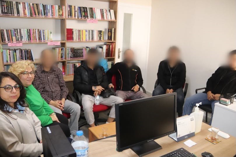YÜKÜMLÜLER EDEBİYAT BULUŞMASINDA BİR ARAYA GELDİ