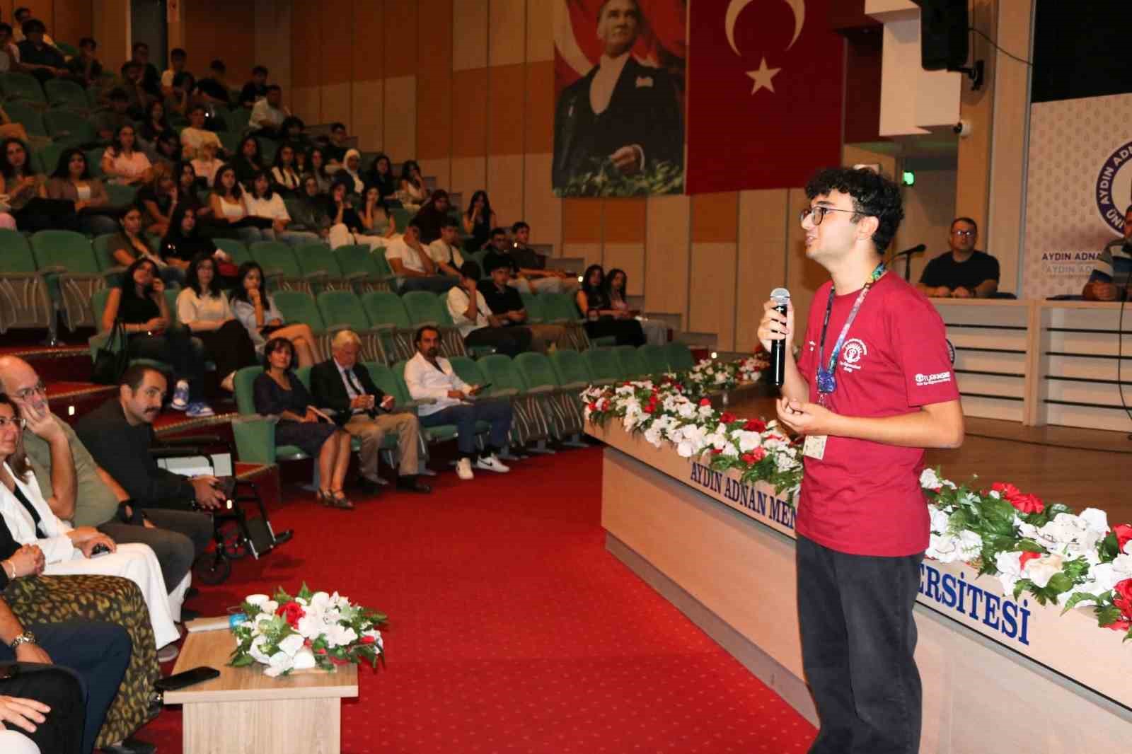 AYDIN ADNAN MENDERES ÜNİVERSİTESİ TIP FAKÜLTESİNE YENİ BAŞLAYAN DÖNEM 1 ÖĞRENCİLERİNE YÖNELİK ORYANTASYON PROGRAMI, ATATÜRK KONGRE MERKEZİ’NDE GERÇEKLEŞTİRİLDİ.