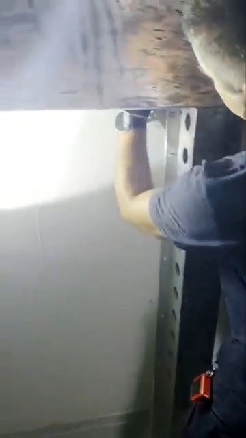 KAPİTAN ANDREEVO SINIR KAPISI’NDA BİR TIRDA YAPILAN ARAMADA, KAÇAK YOLLARLA ÜLKEYE SOKULMAK İSTENEN 45 ADET KAÇAK SİLAH ELE GEÇİRİLDİ.