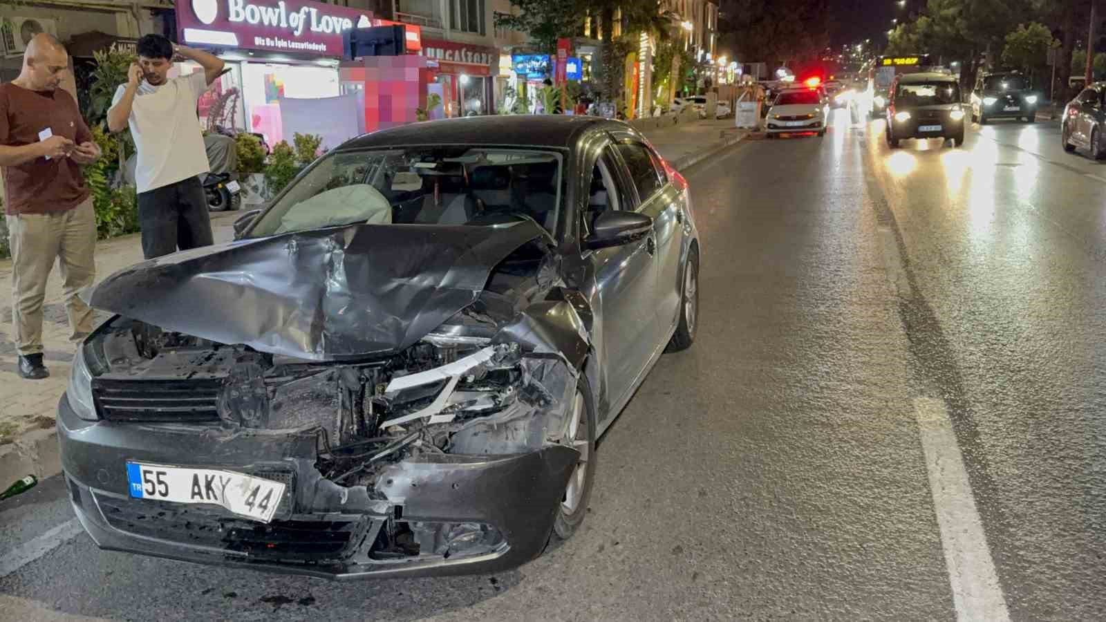 SAMSUN’UN ATAKUM İLÇESİNDE OTOMOBİLİN HAFİF TİCARİ ARACA ARKADAN ÇARPMASI SONUCU MEYDANA GELEN TRAFİK KAZASINDA 1 KİŞİ YARALANDI.