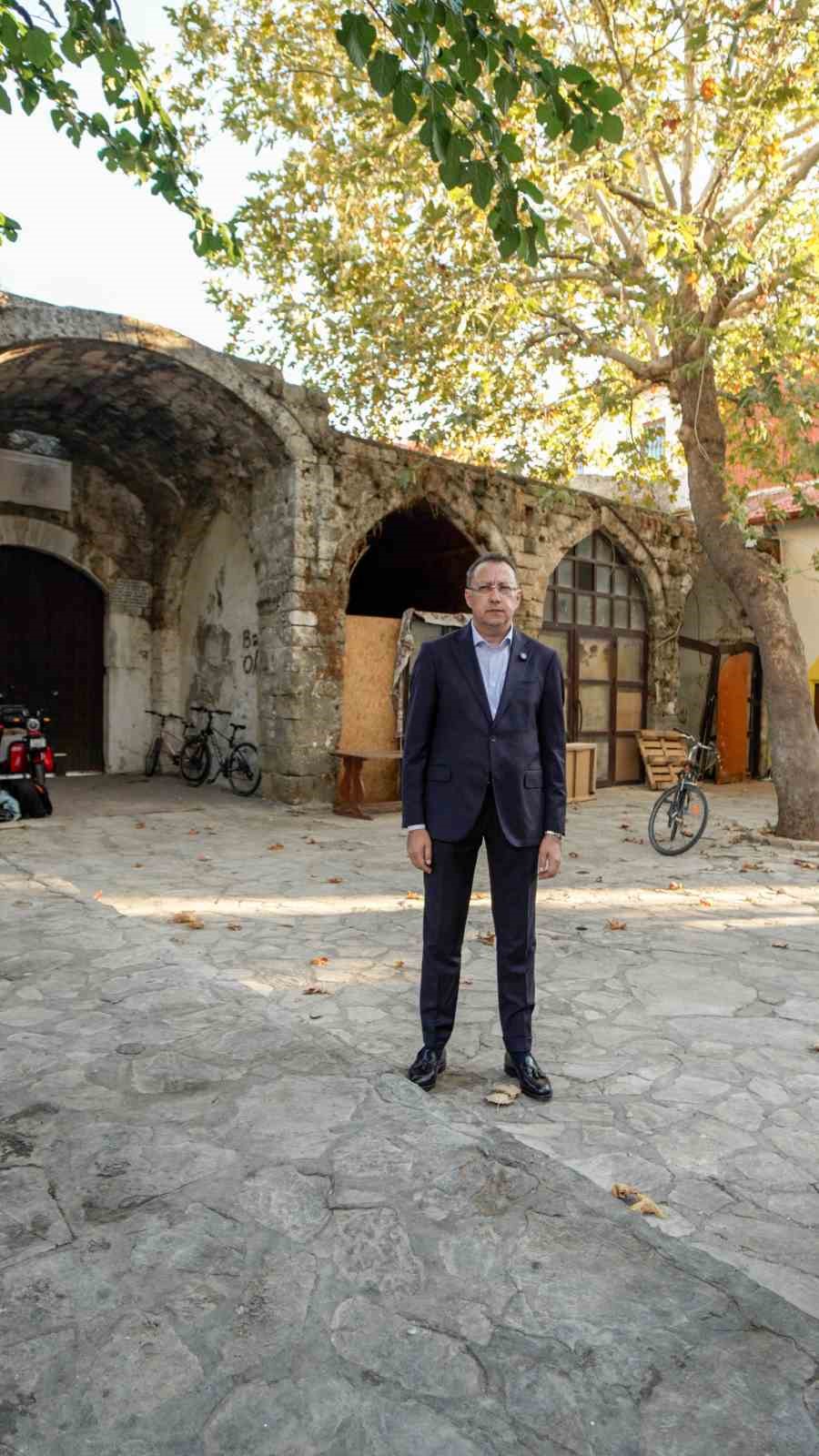 MARMARİS’İN TARİHİ KERVANSARAYI İÇİN HUKUKİ SÜREÇ BEKLENİYOR MTO BAŞKANI MUTLU AYHAN