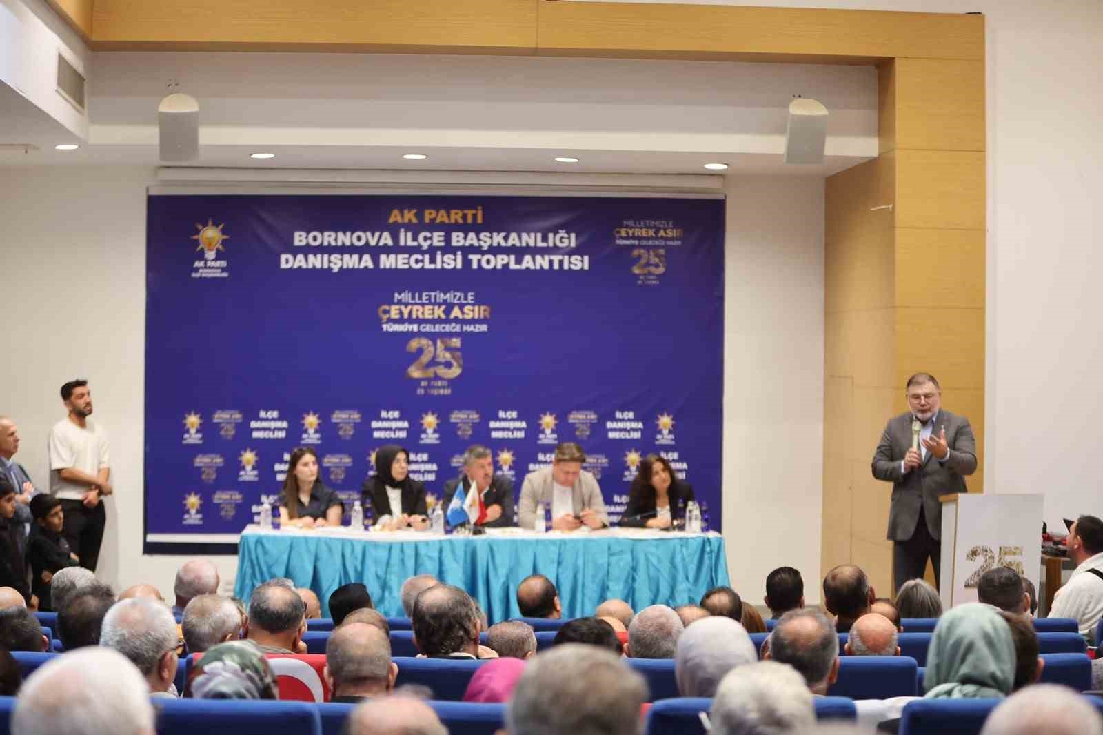 AK PARTİ İZMİR İL BAŞKANI BİLAL SAYGILI, BORNOVA İLÇE BAŞKANLIĞI TARAFINDAN DÜZENLENEN İLÇE DANIŞMA MECLİSİ TOPLANTISI’NDA KONUŞTU.
