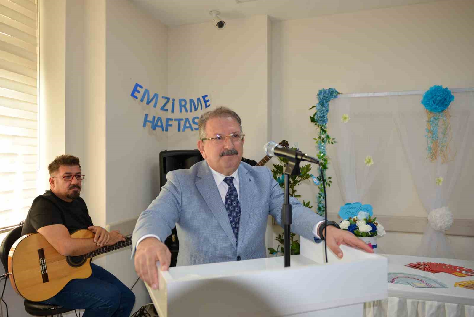 KEPEZ DEVLET HASTANESİ’NDE, NORMAL DOĞUM HAFTASI VE EMZİRME HAFTASI KAPSAMINDA, ANTALYA İL SAĞLIK MÜDÜRÜ PROF. DR. BEHZAT ÖZKAN, KEPEZ DEVLET HASTANESİ BAŞHEKİMİ OP. DR. RAMAZAN GÜRKAN VE HASTANE ÇALIŞANLARININ KATILIMIYLA ETKİNLİK DÜZENLENDİ.
