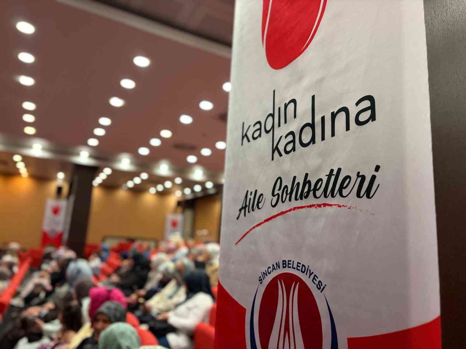 SİNCAN BELEDİYESİ, KADIN KADINA AİLE SOHBETLERİ PROGRAMI İLE ALANINDA UZMAN, BİRBİRİNDEN DEĞERLİ İSİMLERİ SİNCANLI HANIMLARLA BULUŞTURMAYI SÜRDÜRÜYOR. LALE KONFERANS SALONU'NDA GERÇEKLEŞEN PROGRAMIN BU AYKİ KONUĞU EĞİTİMCİ VE YAZAR ŞULE TAŞKIRAN KALA OLDU.