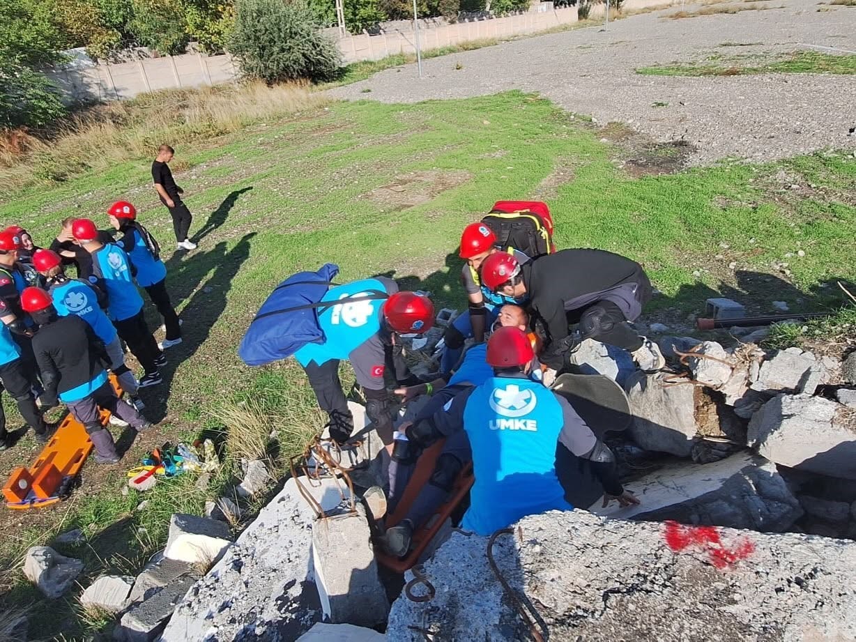 ERZİNCAN’DA 20 UMKE GÖNÜLLÜSÜNE EĞİTİM VERİLDİ