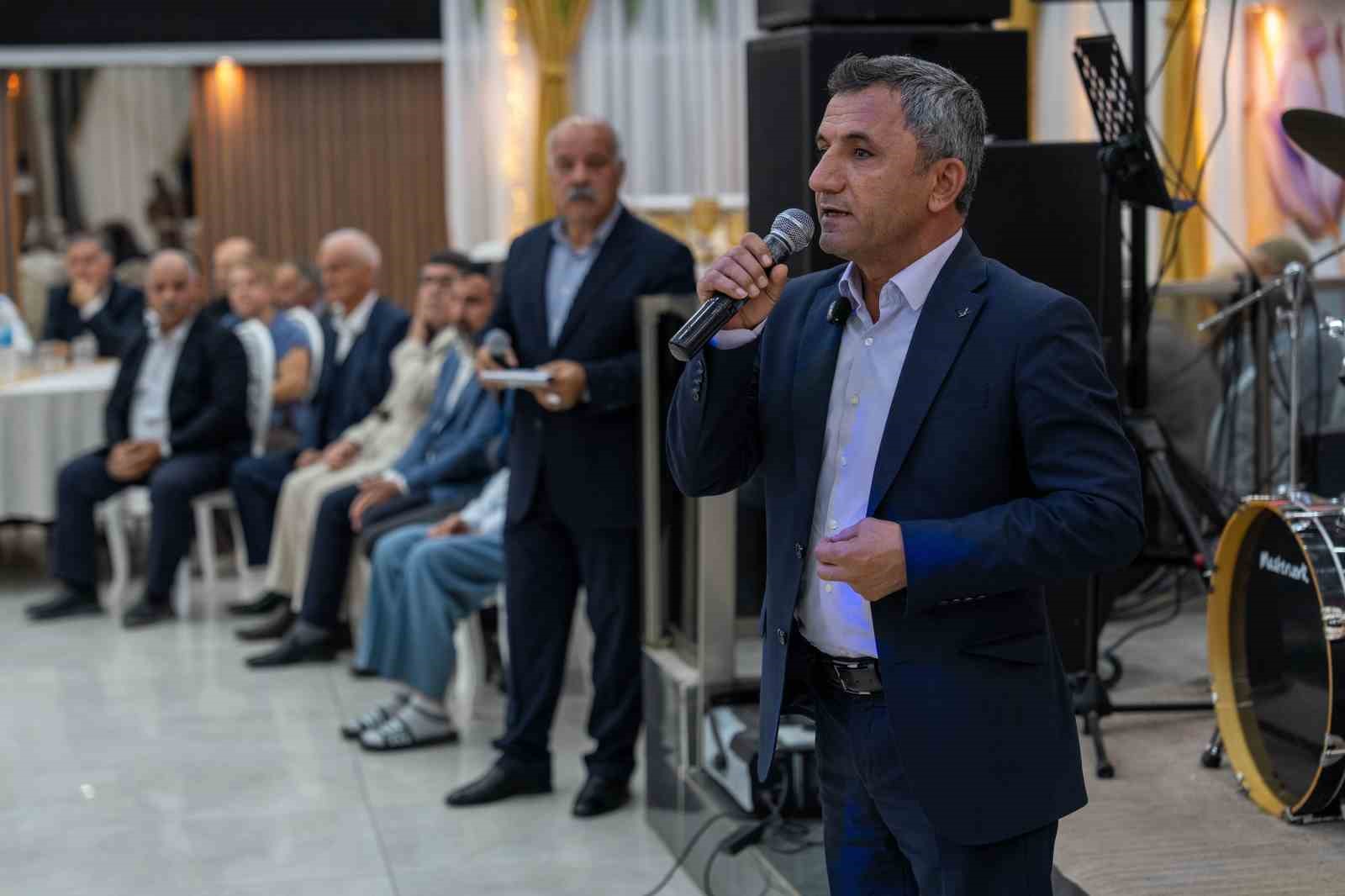AİLELER ARASI İÇ BARIŞIN TOPLUMSAL BİRLİK AÇISINDAN ÖNEMİNE DİKKAT ÇEKEN EŞBAŞKAN AY, "UMUT EDİYORUZ Kİ TÜM HALKLAR VE İNANÇLAR ARASINDA BARIŞI İNŞA EDECEĞİZ" DEDİ.