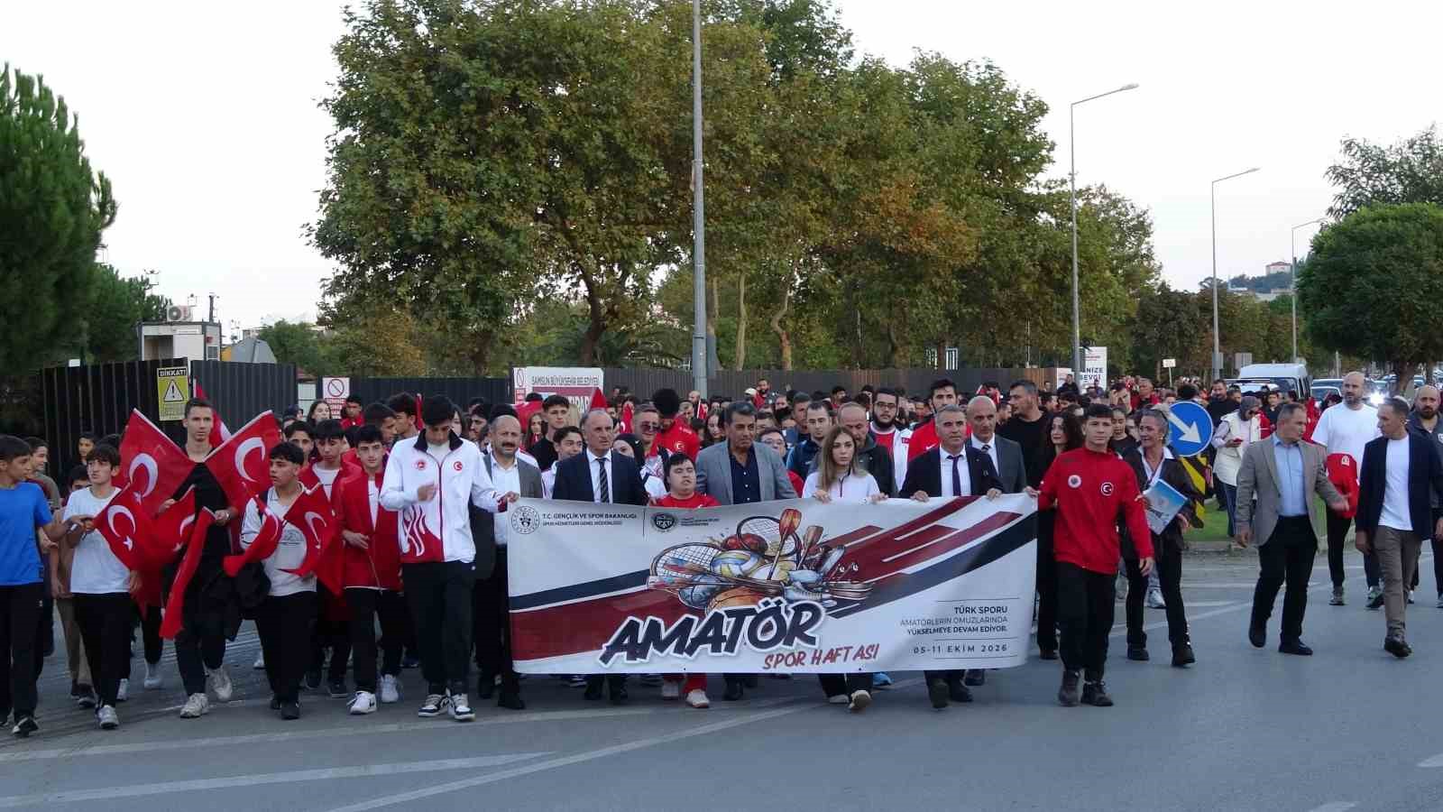 SAMSUN’DA TÜRK SPORUNUN TEMEL TAŞLARINDAN BİRİ OLAN AMATÖR SPOR, BU YIL DA ÇEŞİTLİ ETKİNLİKLERLE SAMSUN’DA COŞKUYLA KUTLANDI.