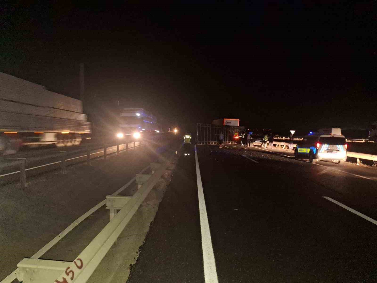BİLECİK’TE KARAVAN DEVRİLDİ: 1 YARALI