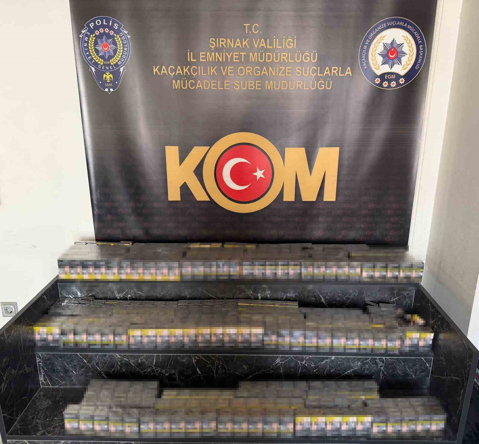ŞIRNAK'TA ASAYİŞ, NARKOTİK VE KAÇAKÇILIK OPERASYONLARINDA PİYASA DEĞERİ YAKLAŞIK 2 MİLYON 500 BİN LİRA OLAN GÜMRÜK KAÇAĞI MALZEME ELE GEÇİRİLİRKEN, GÖZALTINA ALINAN 21 ŞÜPHELİ HAKKINDA YASAL İŞLEM YAPILDI.
