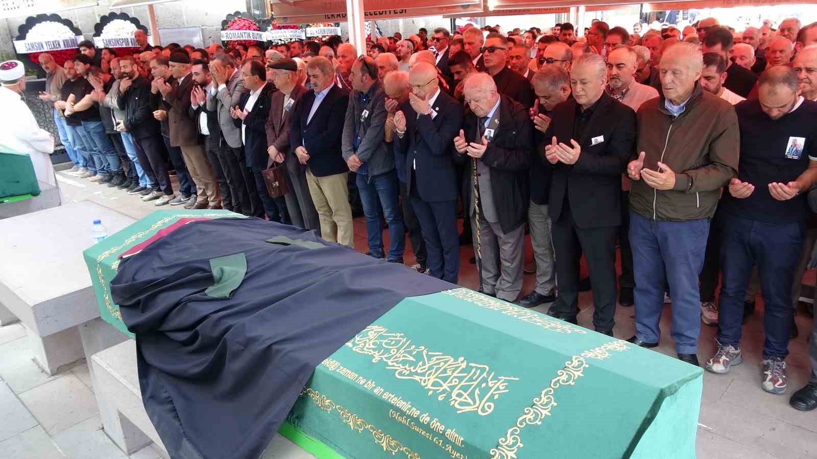 HAYATINI KAYBEDEN SAMSUNSPOR DİSİPLİN KURULU BAŞKANI AV. REFİK MORAL (78) SON YOLCULUĞUNA UĞURLANDI.