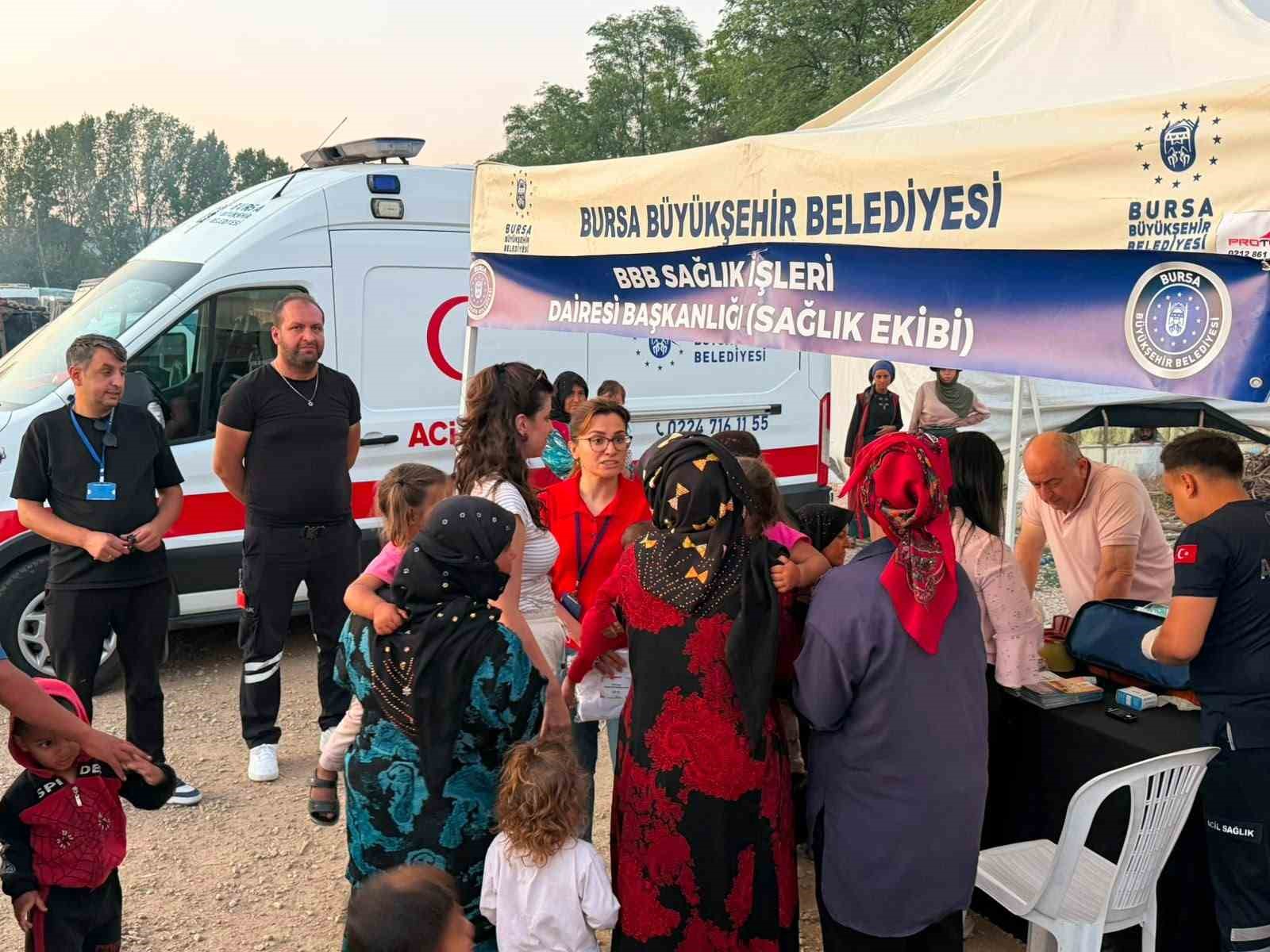 BURSA BÜYÜKŞEHİR BELEDİYESİ, MEVSİMLİK TARIM İŞÇİLERİ VE AİLELERİNİN İHTİYAÇLARININ YERİNDE TESPİT EDİLMESİ, ÇOCUKLARIN SOSYAL VE KÜLTÜREL ETKİNLİKLERLE BULUŞTURULMASI VE AİLELERLE DAYANIŞMANIN GÜÇLENDİRİLMESİ AMACIYLA PLANLADIĞI PROGRAMLARI İNEGÖL’ÜN ÇİTLİ MAHALLESİ’NDE BAŞLATTI.