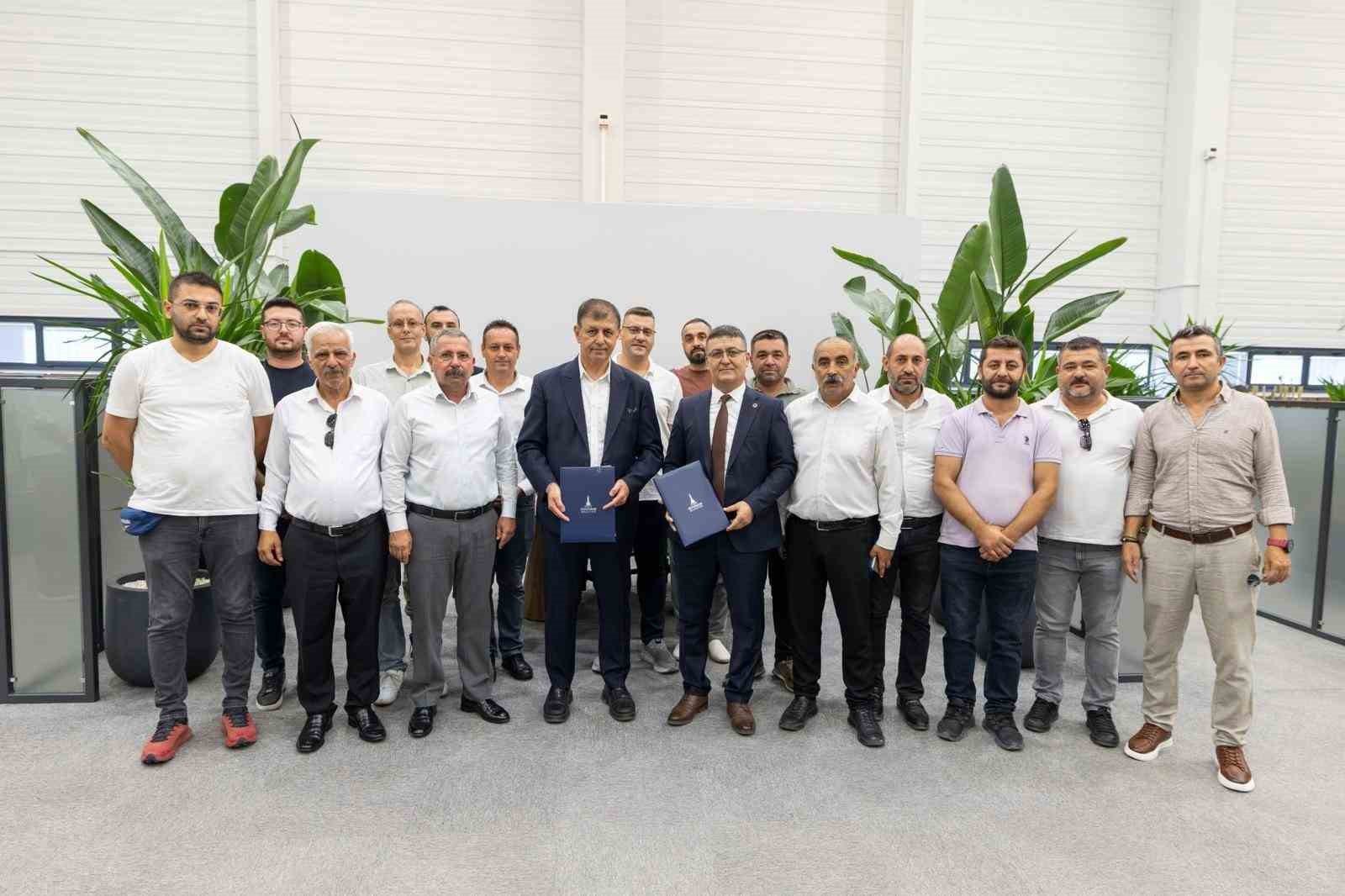 İZMİR BÜYÜKŞEHİR BELEDİYESİ İŞTİRAKİ İZBETON AŞ İLE TÜRK-İŞ’E BAĞLI BELEDİYE-İŞ SENDİKASI İZMİR 3 NO’LU ŞUBE ARASINDA YAKLAŞIK 750 ÇALIŞANI KAPSAYAN TOPLU İŞ SÖZLEŞMESİ İMZALANDI.