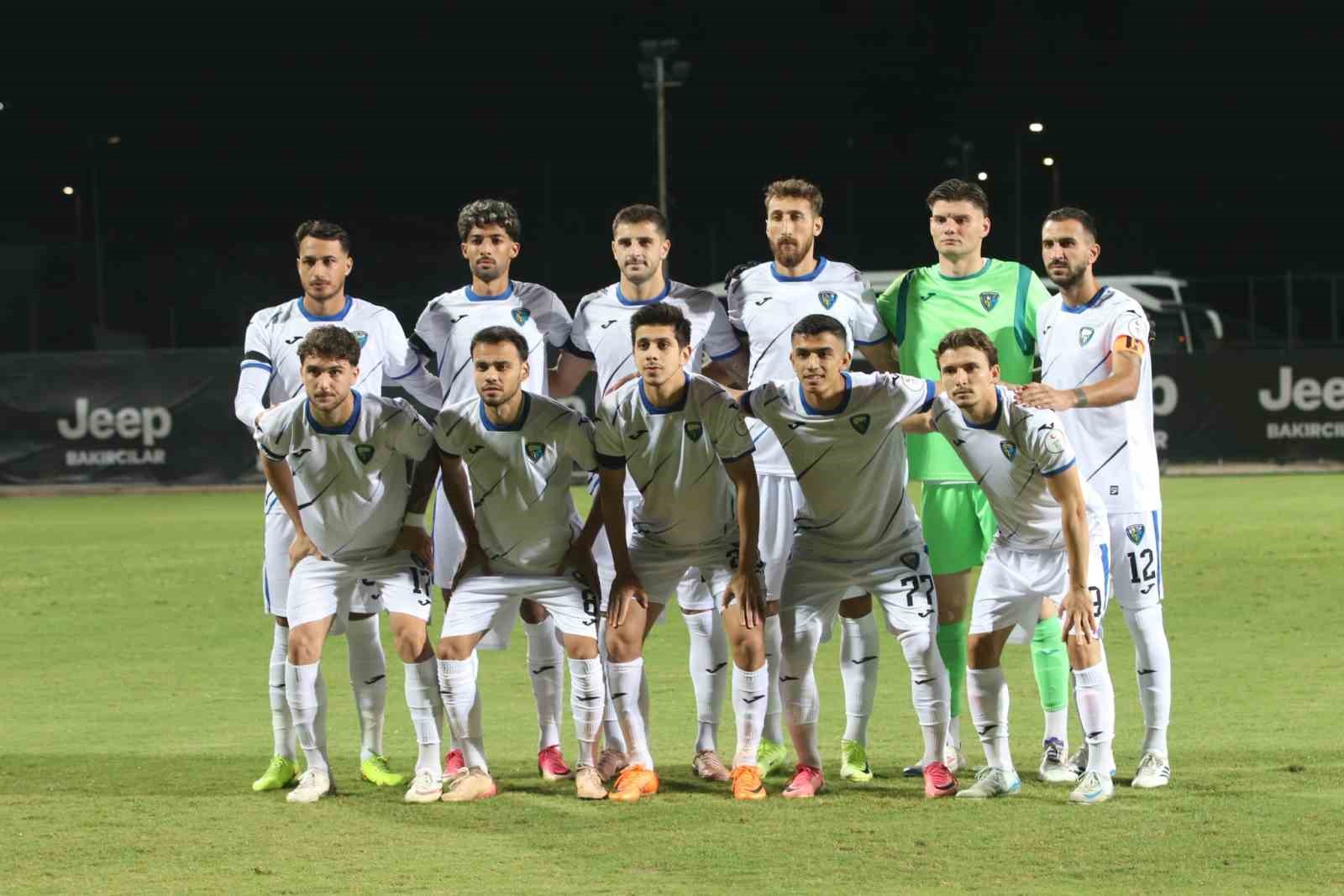 TFF 2. LİG KIRMIZI GRUP 5. HAFTA MAÇINDA FETHİYESPOR, KONUK ETTİĞİ KARACABEY BELEDİYESPOR’A 1-0 MAĞLUP OLDU.