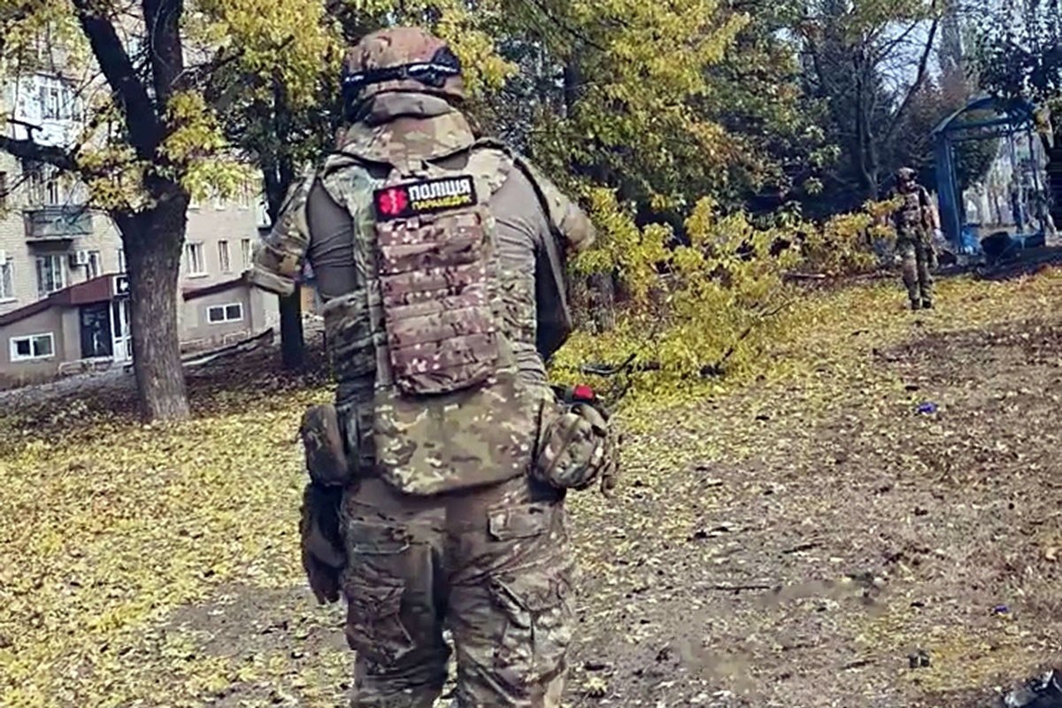 RUSYA, UKRAYNA'NIN KRAMATORSK KENTİNDE OTOBÜS DURAĞINI VURMASI SONUCU 12 KİŞİ HAYATINI KAYBETTİ, 14 KİŞİ DE YARALANDI.