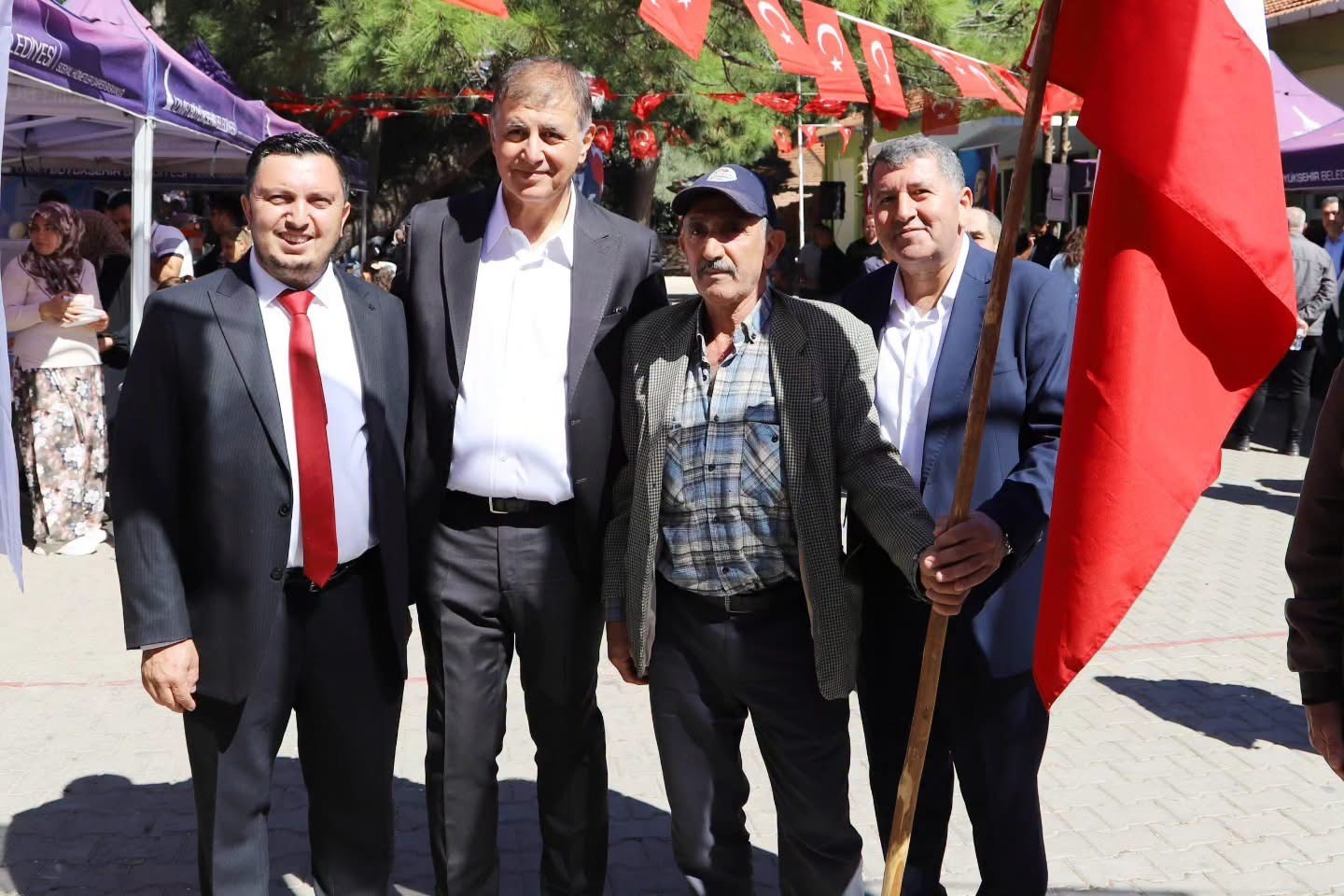 İZMİR BÜYÜKŞEHİR BELEDİYE BAŞKANI CEMİL TUGAY VE BAYINDIR BELEDİYE BAŞKANI DAVUT SAKARSU