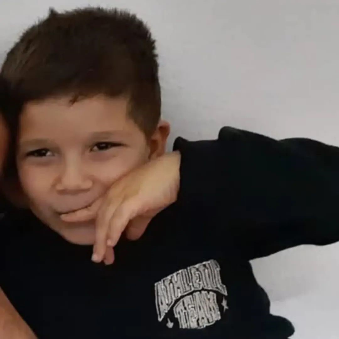 AYDIN’IN KÖŞK İLÇESİNDEKİ KALDIĞI ÖĞRENCİ YURDUNDA KALP KRİZİ GEÇİREREK HAYATINI KAYBEDEN 11 YAŞINDAKİ HAMZA BAYDUR, GÖZYAŞLARI İÇİNDE TOPRAĞA VERİLDİ.