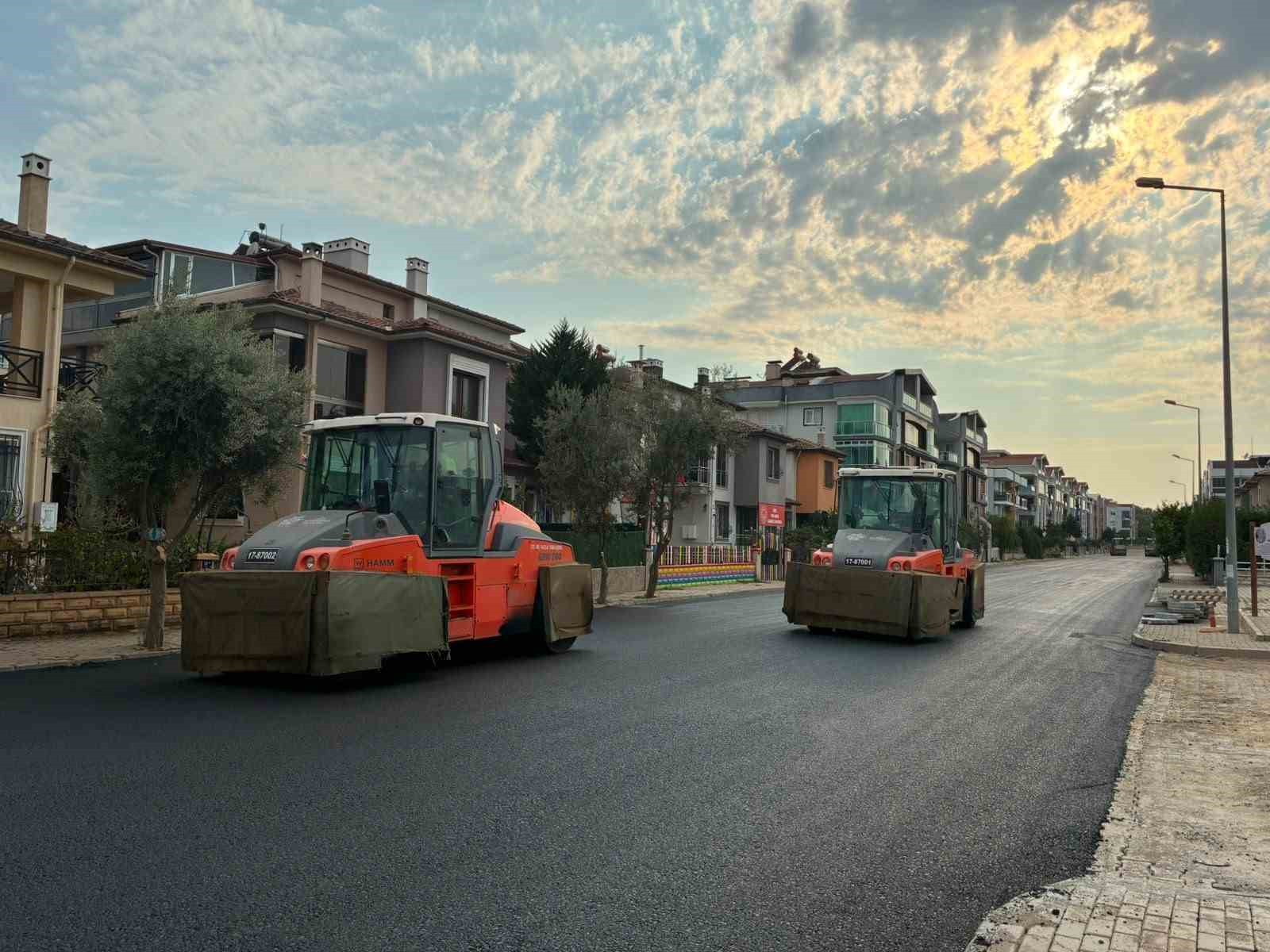 AYDIN BÜYÜKŞEHİR’İN YOL ÇALIŞMALARI SÜRÜYOR