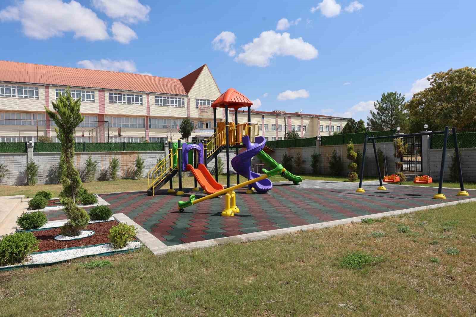 KIRIKKALE BELEDİYESİ TARAFINDAN YAPIMI TAMAMLANAN PEVRUL KAVLAK GÜNDÜZ BAKIMEVİ İÇİN ÖN KAYIT BAŞVURULARI BAŞLADI.