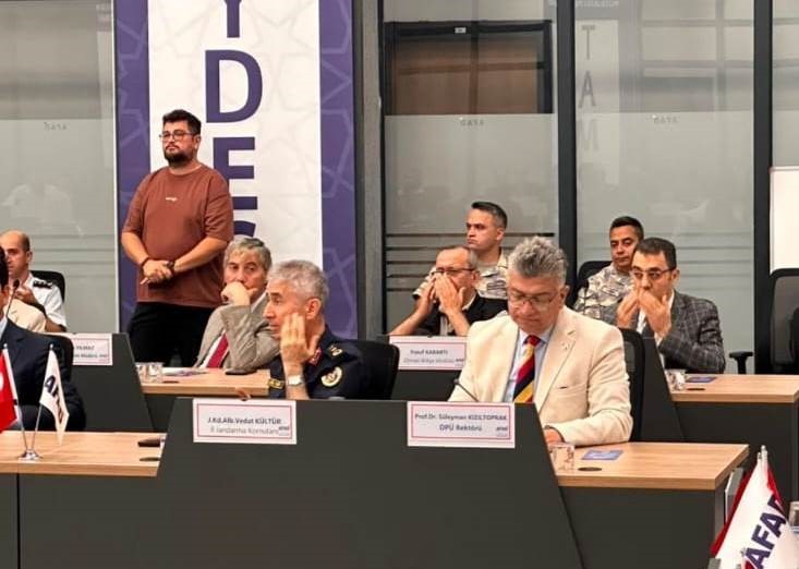 DPÜ REKTÖRÜ KIZILTOPRAK: "KÜTAHYA’NIN AFETLERE KARŞI DAHA DİRENÇLİ BİR ŞEHİR OLMASI İÇİN ÇALIŞACAĞIZ"