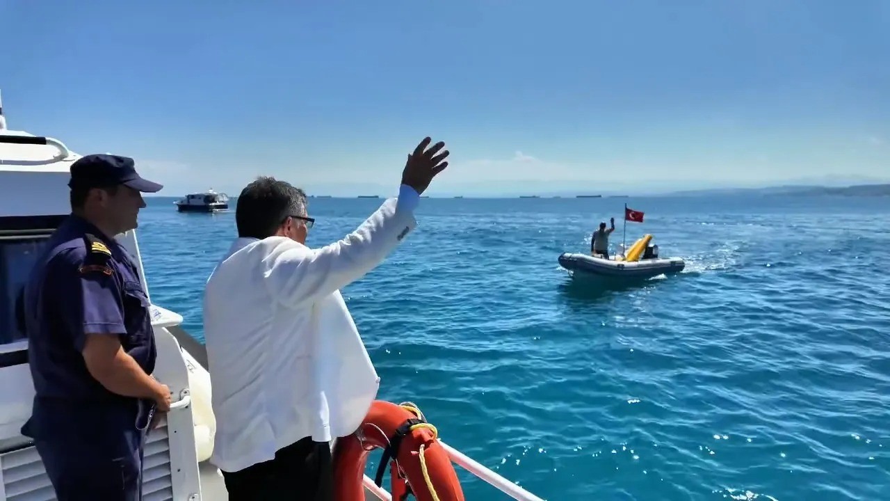 SİNOP’TA BOĞULMA VAKALARININ ÖNLENMESİ VE VATANDAŞLARIN CAN GÜVENLİĞİNİN SAĞLANMASI AMACIYLA PLAJ VE KIYILARDA DEVRİYE VE DENETİM ÇALIŞMALARI ARALIKSIZ SÜRDÜRÜLÜYOR.