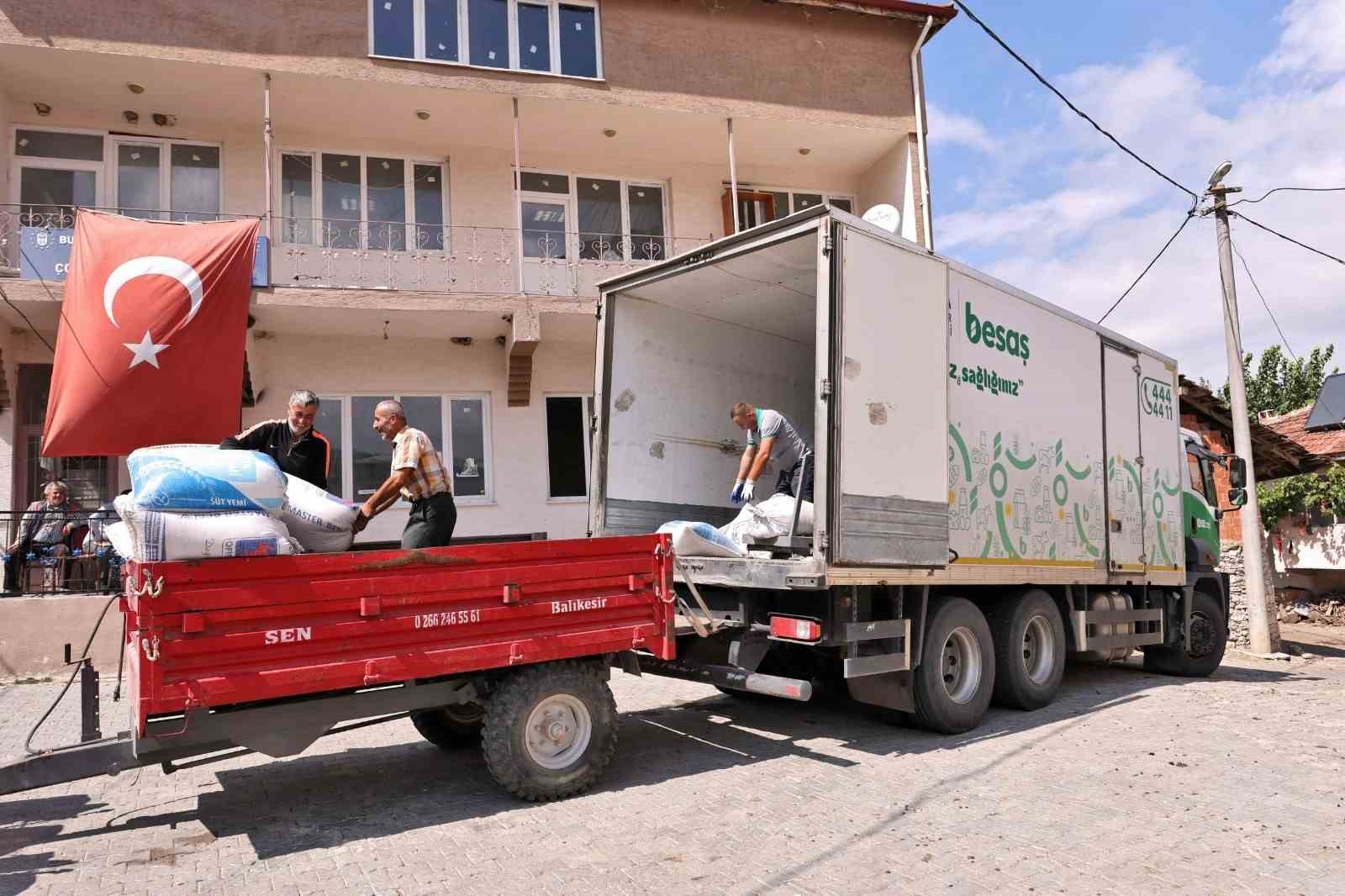 BÜYÜKŞEHİR BELEDİYESİ'NİN TOHUM, HASAT VE MAHSUL ALIM DESTEĞİ VERDİĞİ ÜRETİCİDEN ALDIĞI SİYEZ BUĞDAYINDAN ÜRETTİĞİ EKMEK TÜKETİCİDEN TAM NOT ALDI. ÜRETİCİ, VERDİĞİ DESTEKTEN DOLAYI TÜKETİCİ İSE EKONOMİK VE GÜVENLİ GIDA HİZMETİNDEN DOLAYI BÜYÜKŞEHİR BELEDİYESİ'NE TEŞEKKÜR ETTİ.