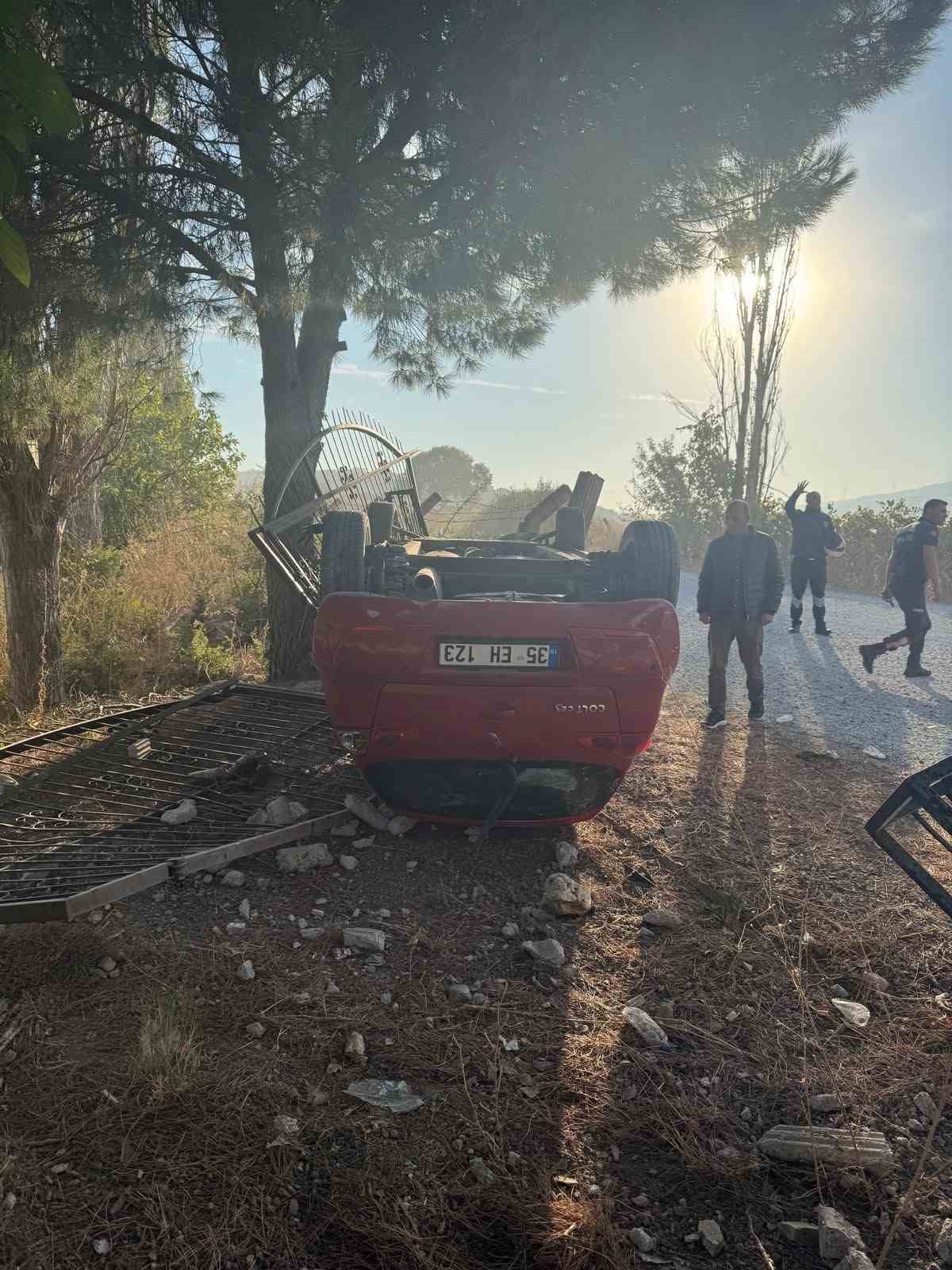 KUŞADASI’NDA OTOMOBİL TAKLA ATTI: 1 YARALI