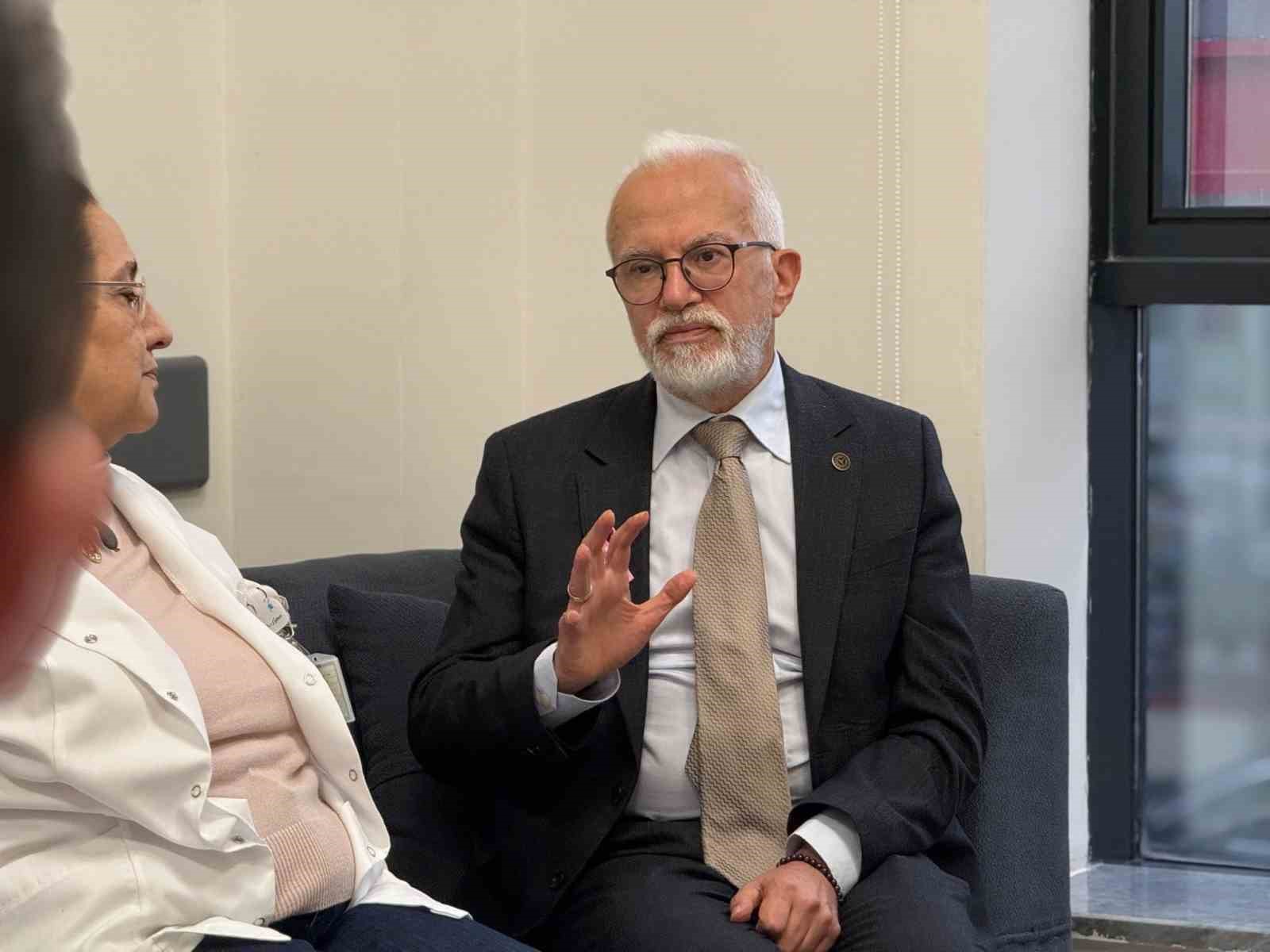 ESKİŞEHİR İL SAĞLIK MÜDÜRÜ DOÇ. DR. YAŞAR BİLDİRİCİ