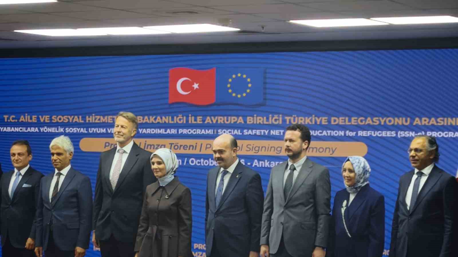 AİLE VE SOSYAL HİZMETLER BAKANLIĞI İLE AVRUPA BİRLİĞİ TÜRKİYE DELEGASYONU ARASINDA YABANCILARA YÖNELİK SOSYAL UYUM VE EĞİTİM YARDIMLARI PROGRAMI PROTOKOL İMZA TÖRENİ DÜZENLENDİ.