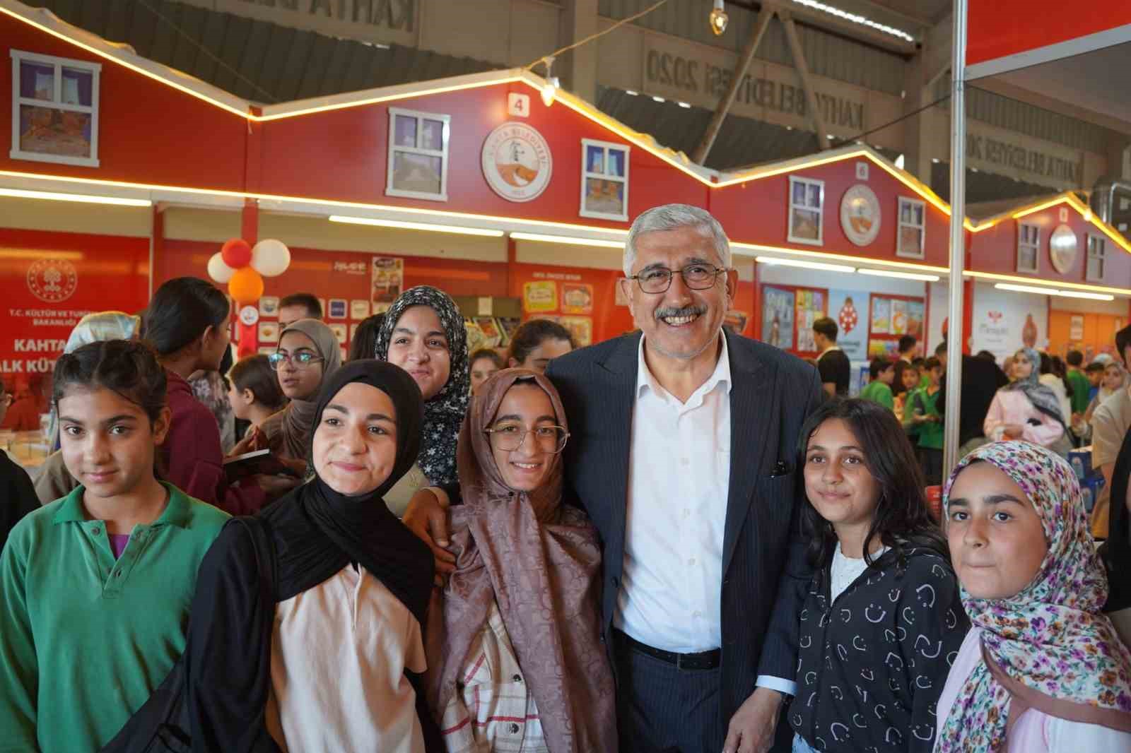 KÂHTA 2. KİTAP GÜNLERİ’Nİ 70 BİN KİŞİ ZİYARET ETTİ