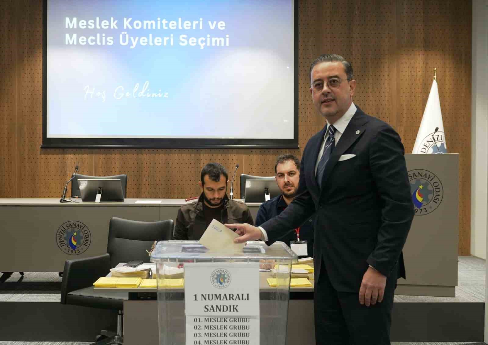 DENİZLİ SANAYİ ODASI'NDA (DSO) SEÇİM HEYECANI YAŞANIYOR. MEVCUT BAŞKAN SELİM KASAPOĞLU'NUN TEK ADAY OLARAK GİRDİĞİ SEÇİMLERDE; YÖNETİM KURULU, MECLİS VE KOMİTE ÜYELERİ BELİRLENECEK.