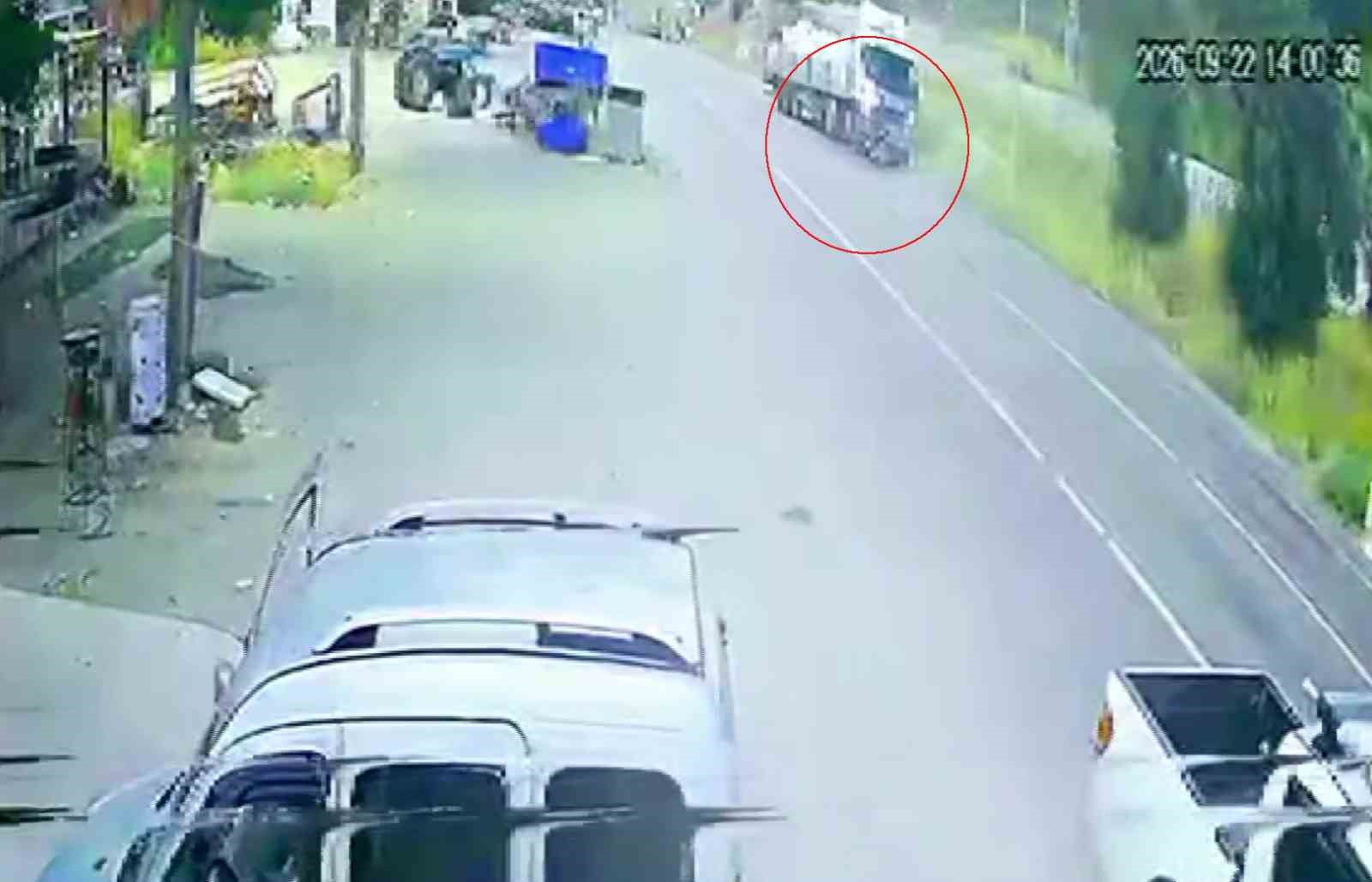 KAZA ANI GÜVENLİK KAMERASINA SANİYE SANİYE YANSIDI.