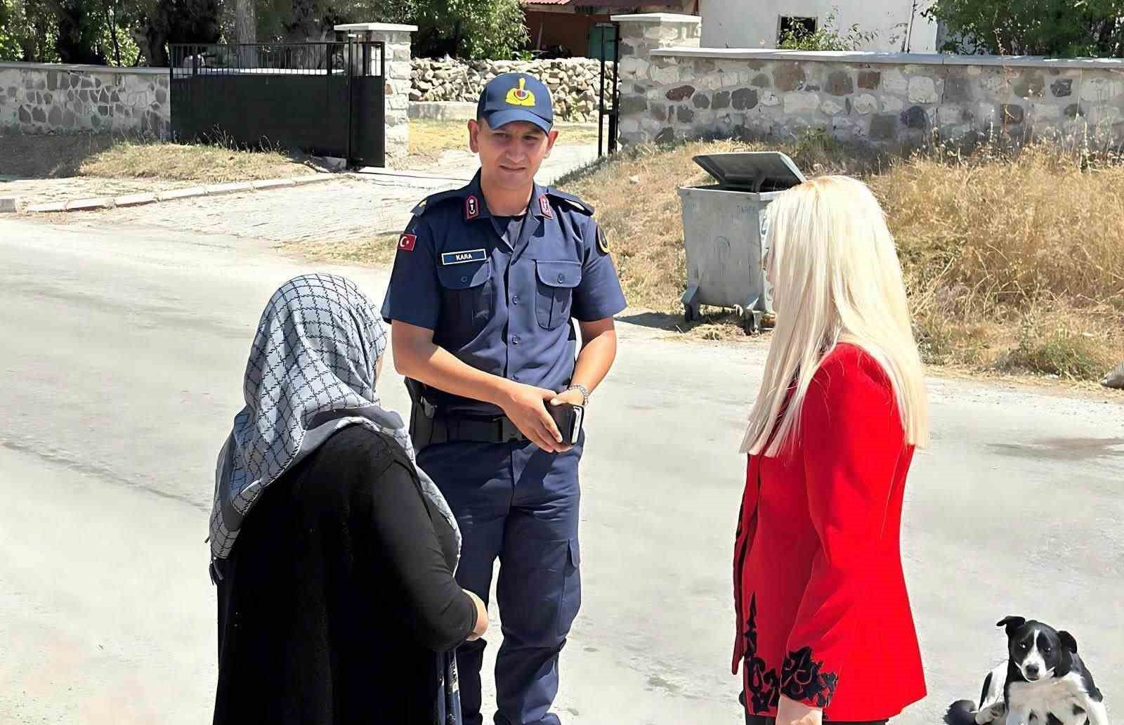 ALTINTAŞ'TA 30 AĞUSTOS ZAFER BAYRAMI HAZIRLIKLARI SÜRÜYOR